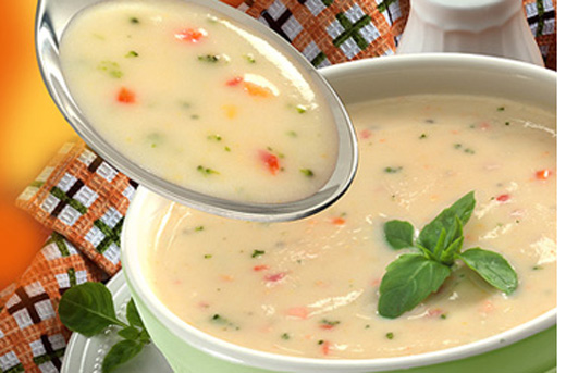 Không nên dùng sữa bò để nấu cháo cho trẻ